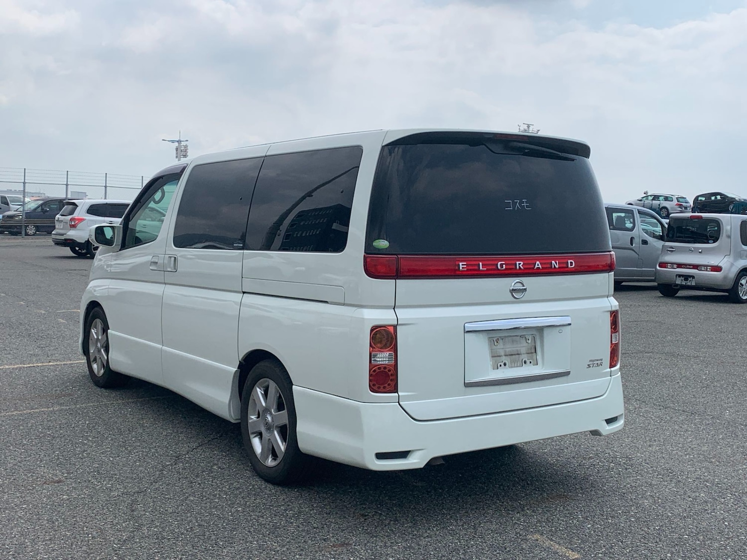 Used Nissan Elgrand 2009 for sale - 76334950: Photo 3