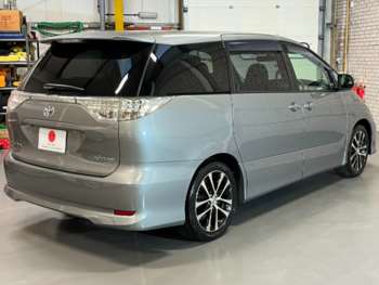 Used Toyota Estima 2014 for sale - 72986733: Photo