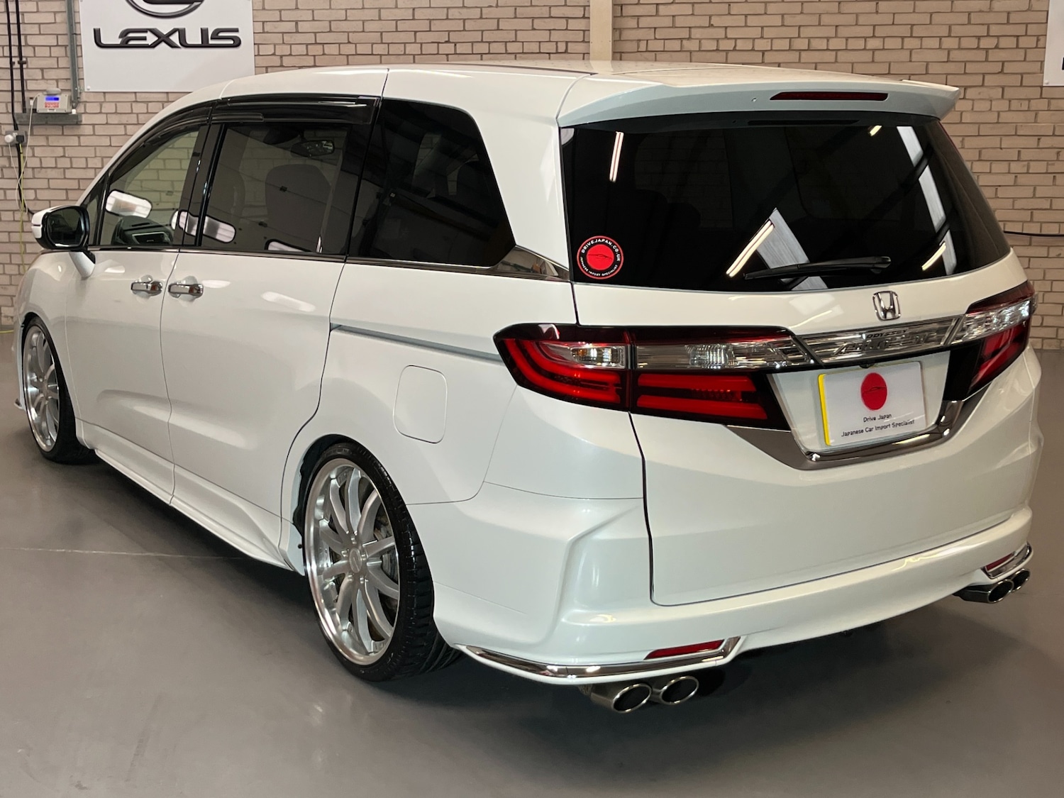 Used Honda Odyssey 2014 for sale - 76687461: Photo 2