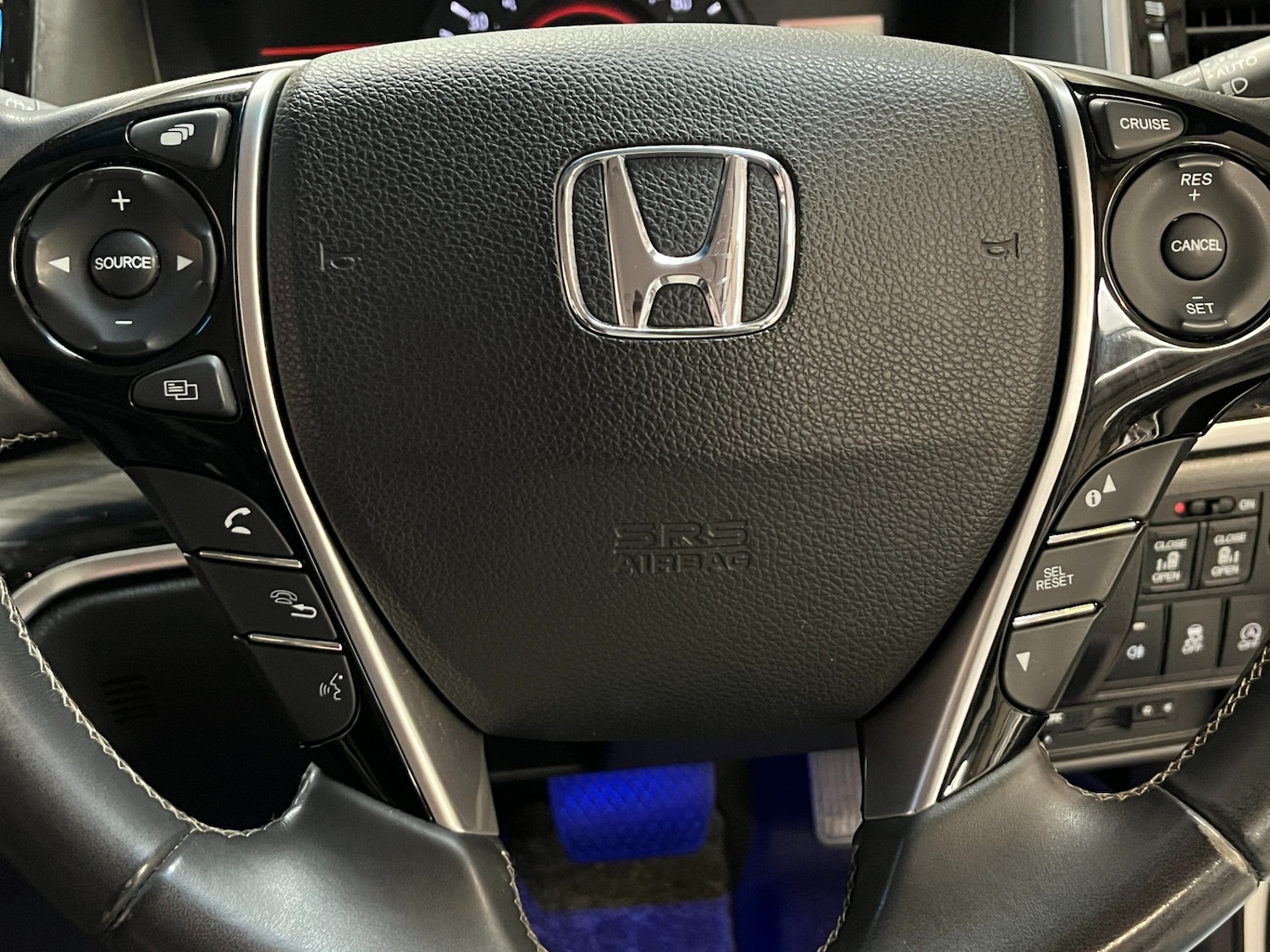Used Honda Odyssey 2014 for sale - 76687461: Photo 34