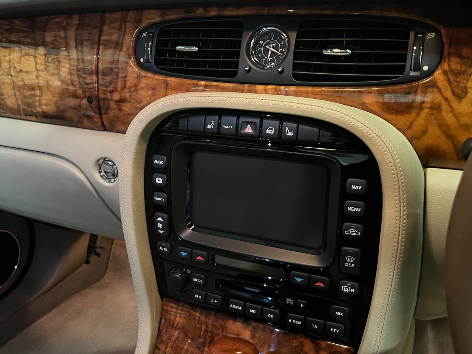 Used Jaguar XJ 2005 for sale - 76726140: Photo 22