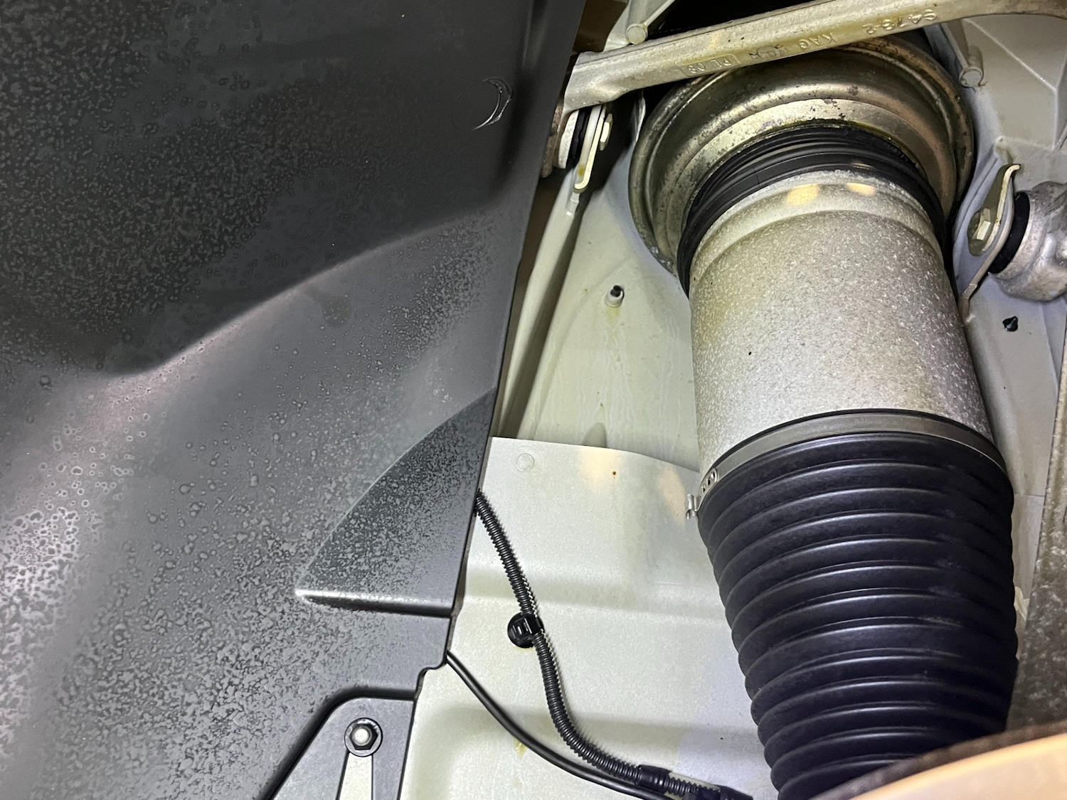 Used Jaguar XJ 2005 for sale - 76726140: Photo 35