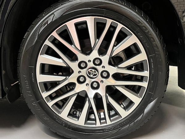 Used Toyota Vellfire 2015 for sale - 75039478: Photo 8