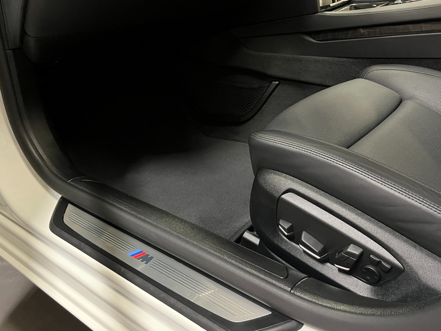 Used BMW 7 Series 2015 for sale - 76191717: Photo 30