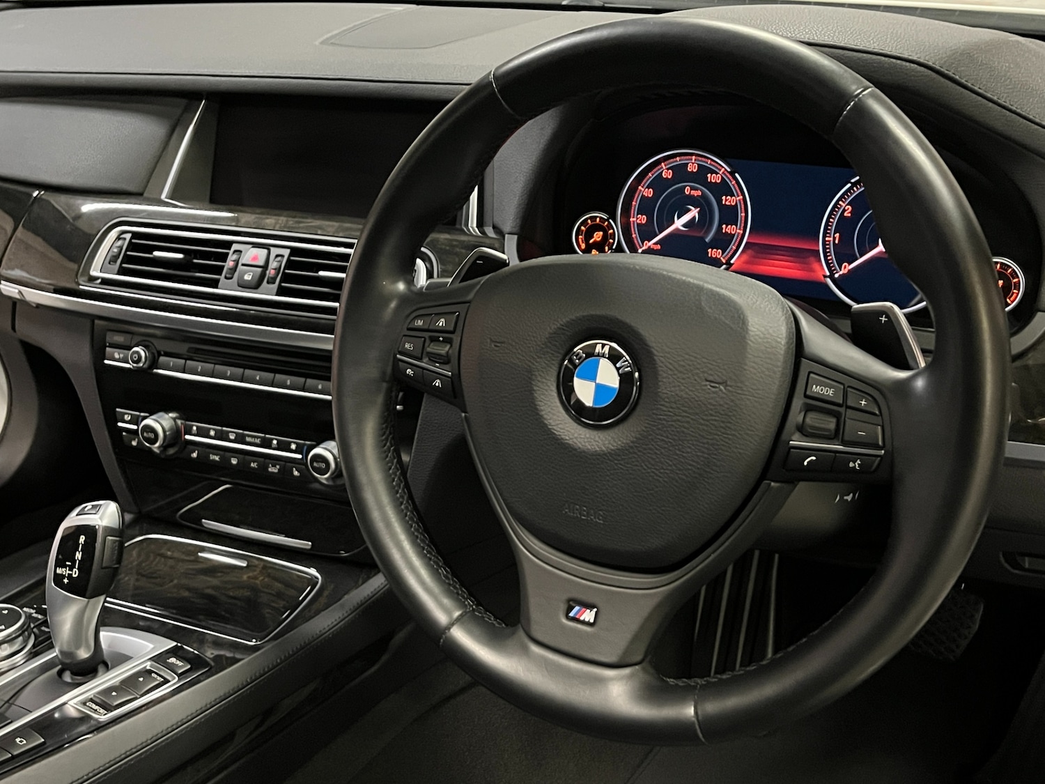 Used BMW 7 Series 2015 for sale - 76191717: Photo 47