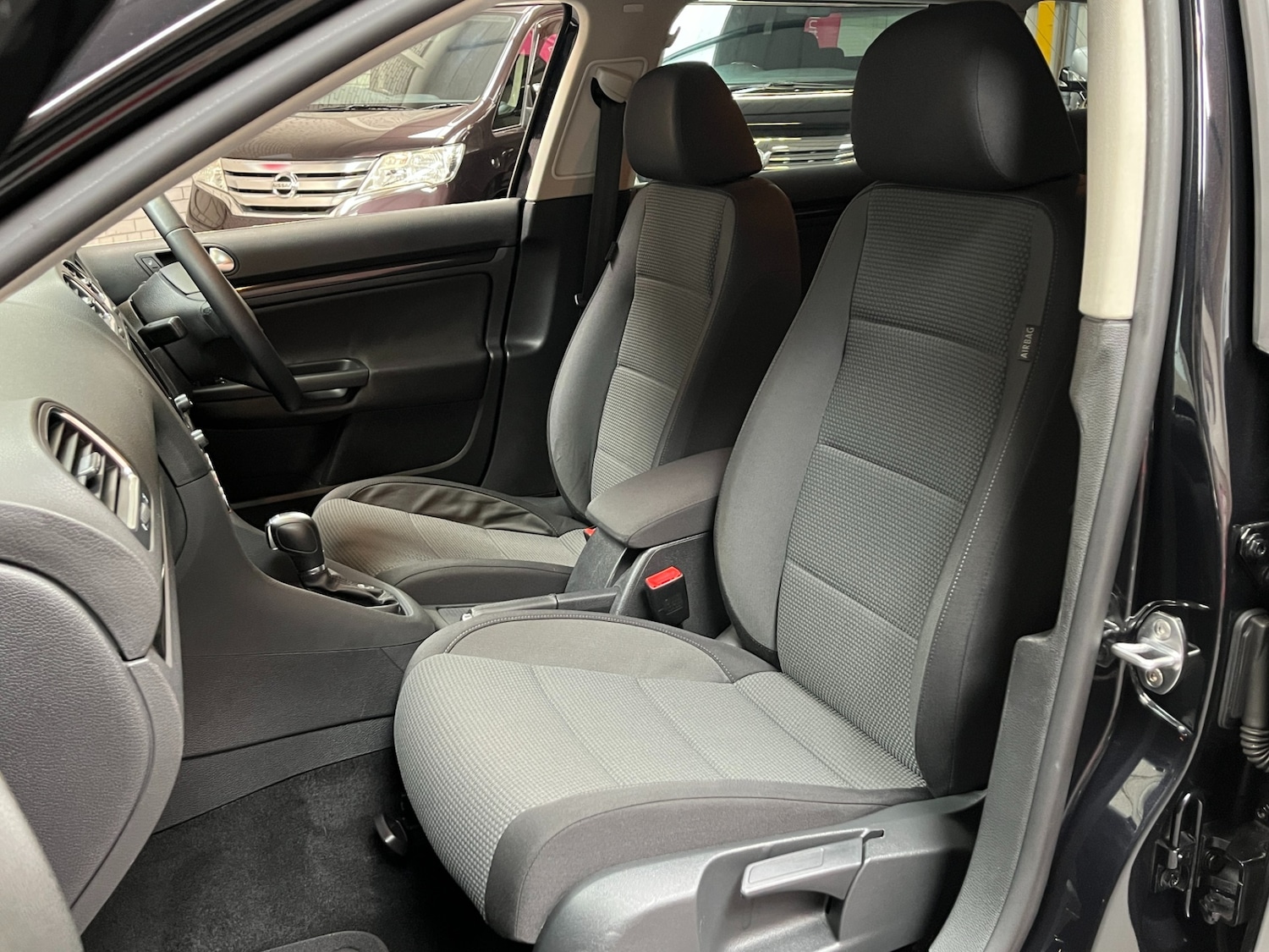 Used Volkswagen Golf 2012 for sale - 76669495: Photo 12