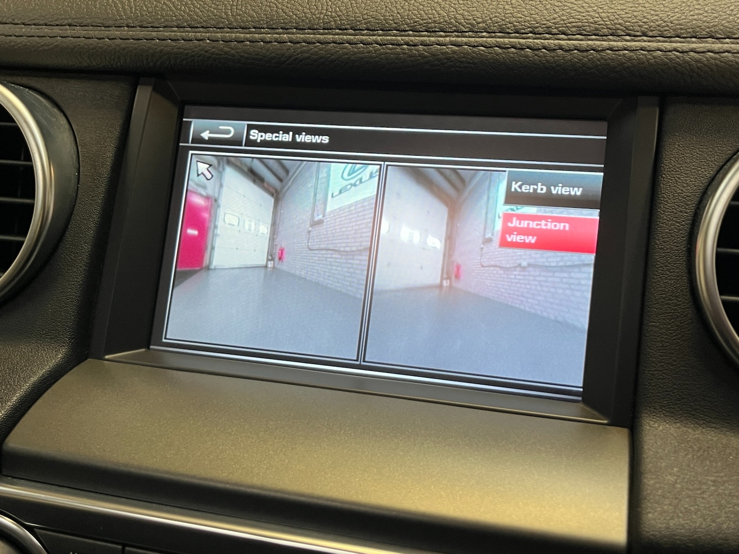 Used Land Rover Discovery 4 2011 for sale - 75543508: Photo 29