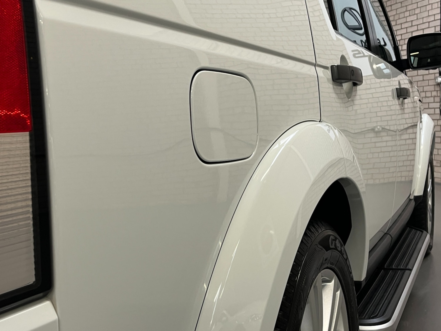 Used Land Rover Discovery 4 2011 for sale - 75543508: Photo 45