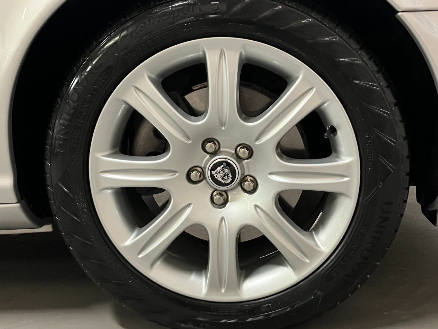 Used Jaguar XJ 2005 for sale - 77124061: Photo 15