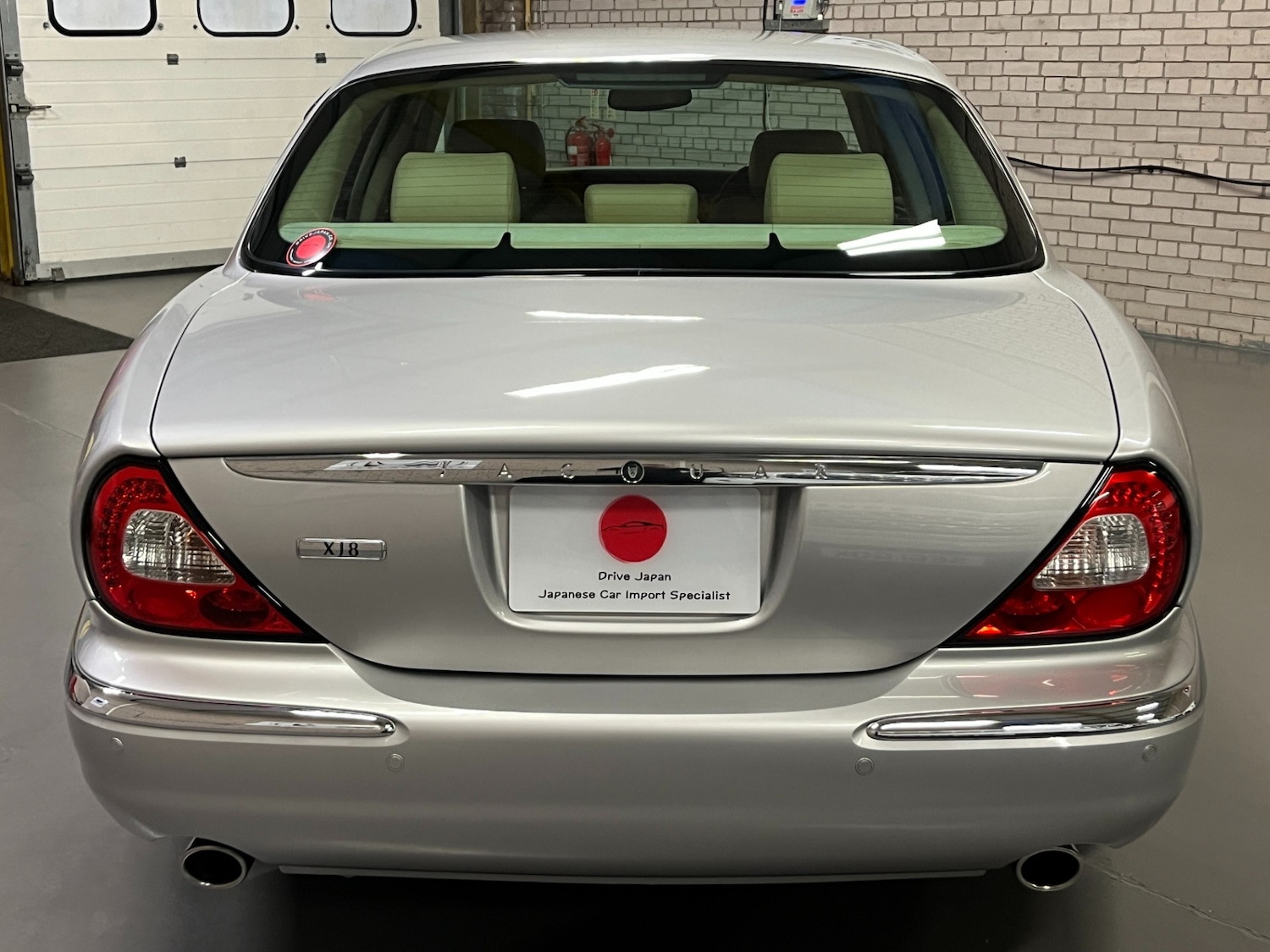 Used Jaguar XJ 2005 for sale - 77124061: Photo 3