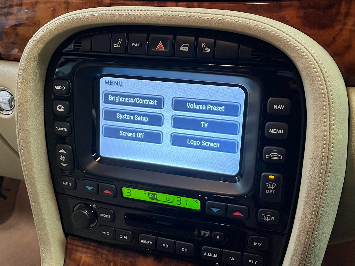 Used Jaguar XJ 2005 for sale - 77124061: Photo 36