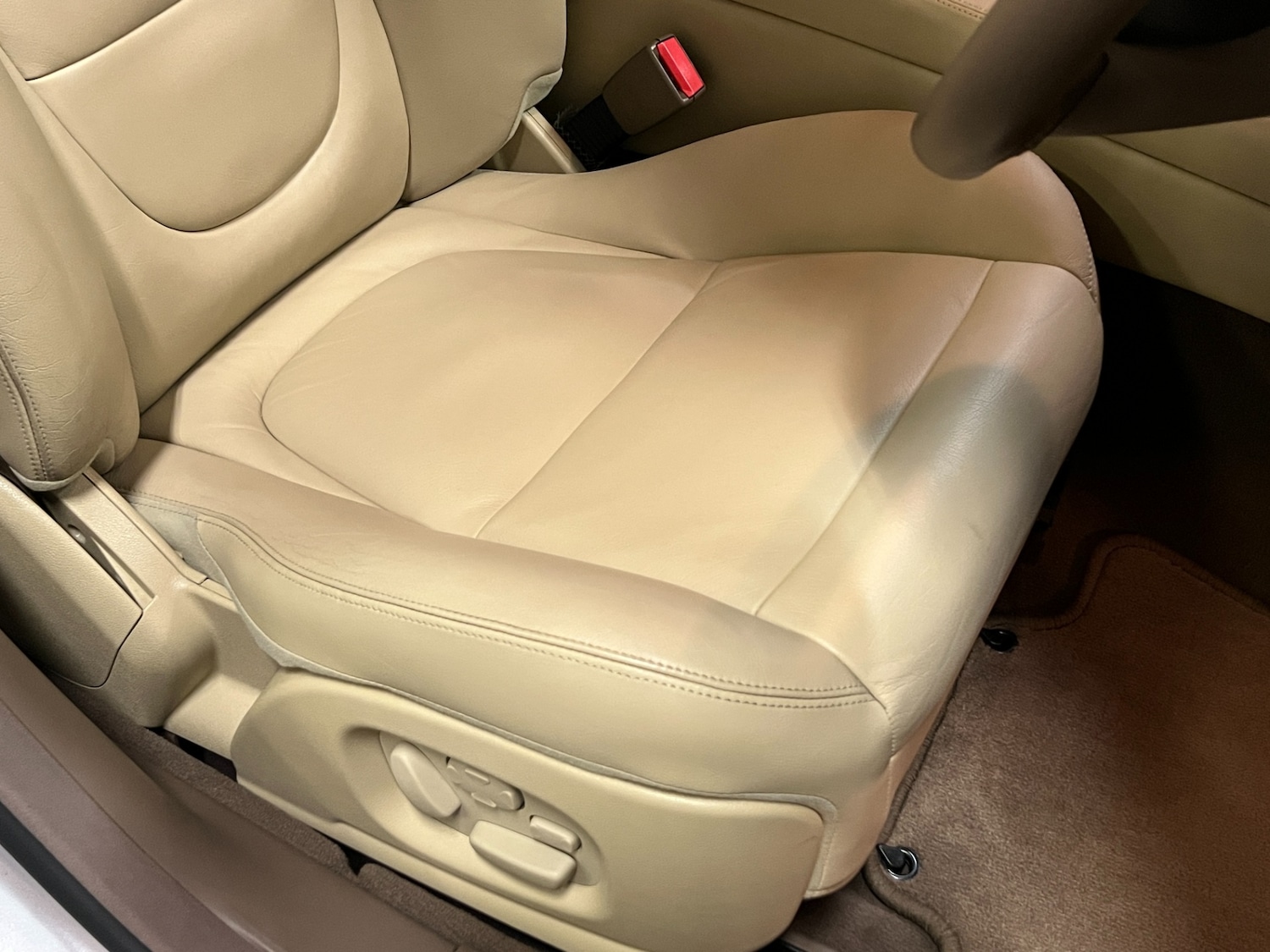 Used Jaguar XJ 2005 for sale - 77124061: Photo 38