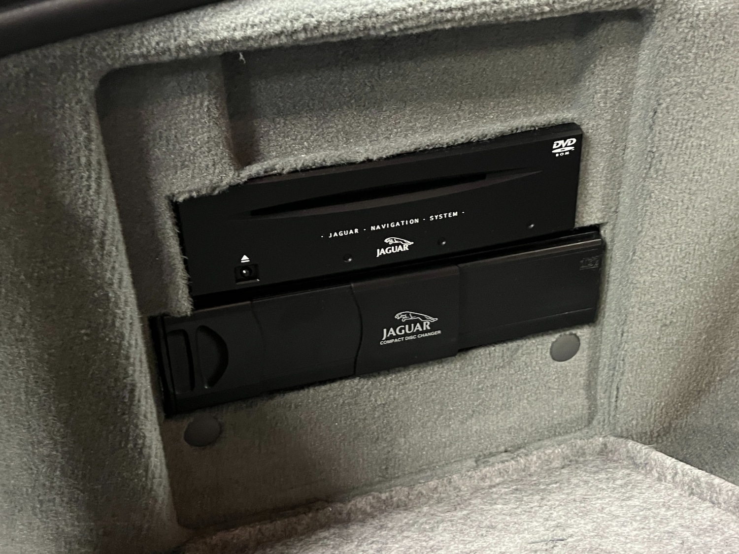 Used Jaguar XJ 2005 for sale - 77124061: Photo 44