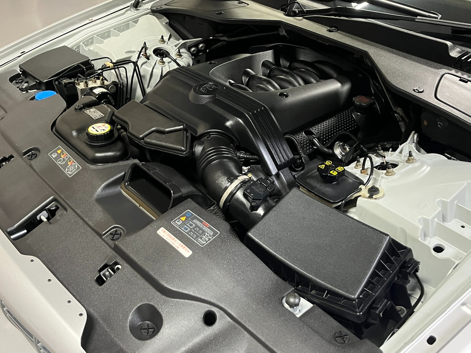 Used Jaguar XJ 2005 for sale - 77124061: Photo 74