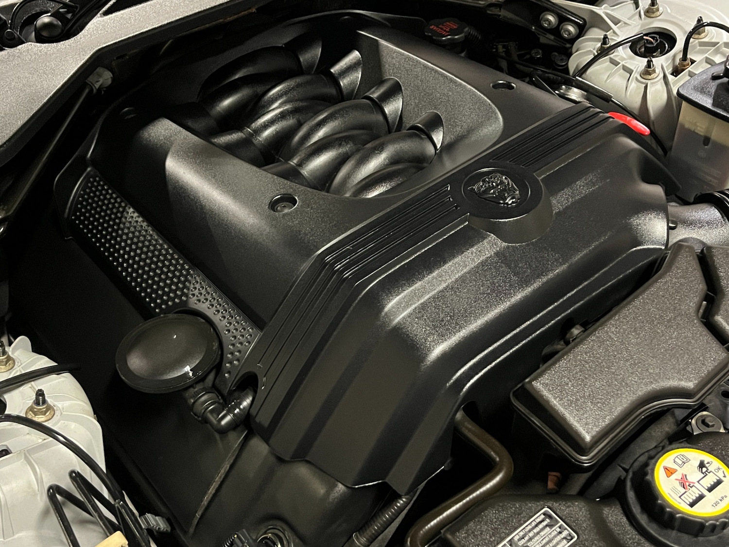 Used Jaguar XJ 2005 for sale - 77124061: Photo 77