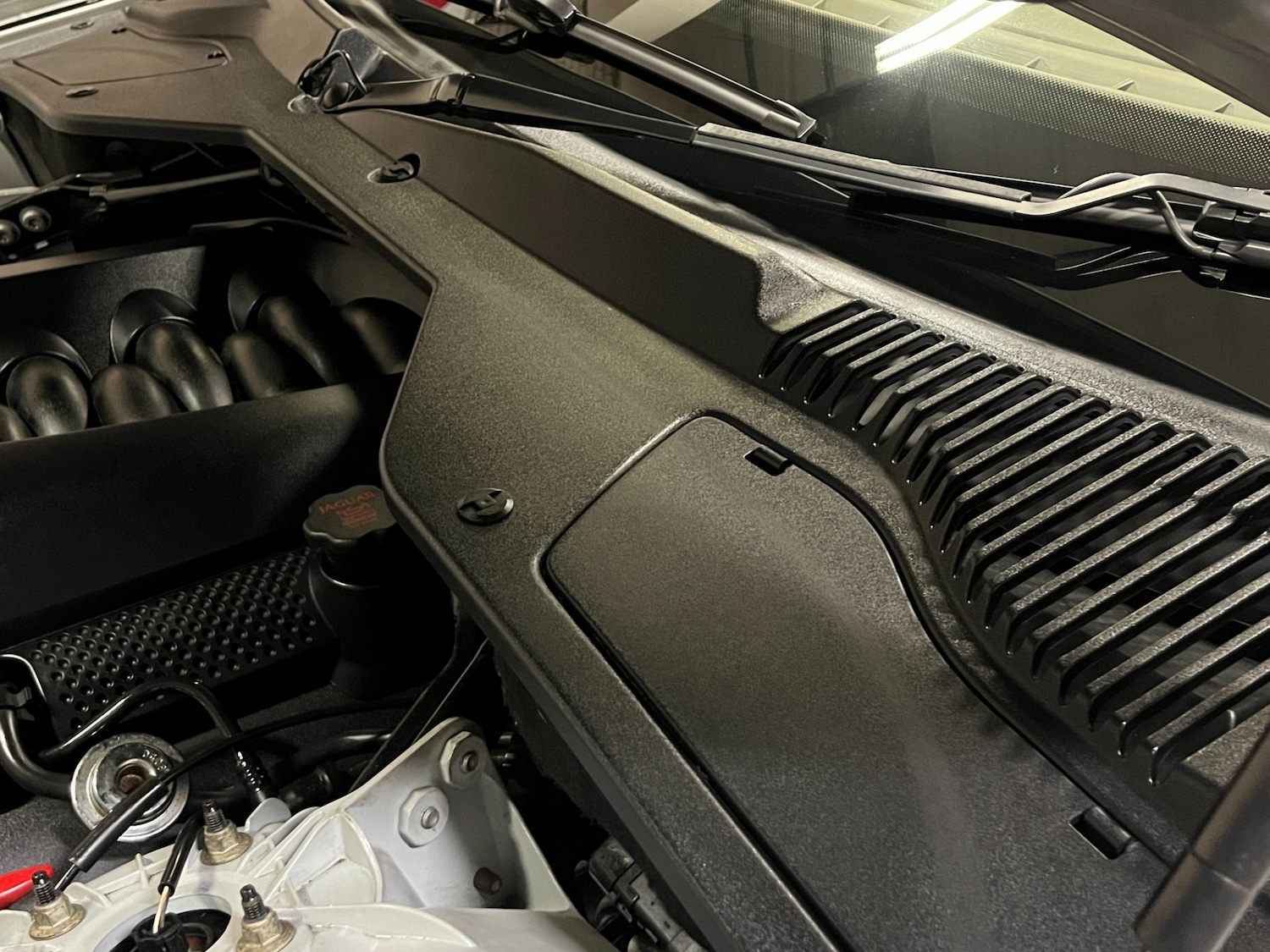 Used Jaguar XJ 2005 for sale - 77124061: Photo 80