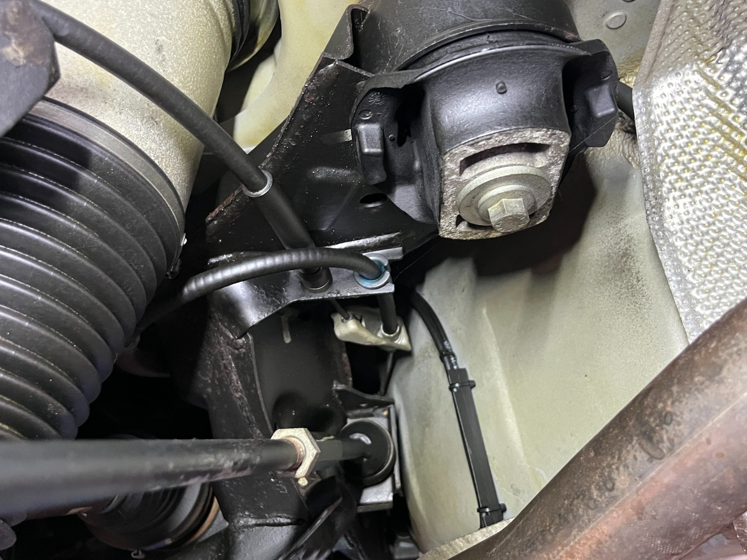 Used Jaguar XJ 2005 for sale - 77124061: Photo 98