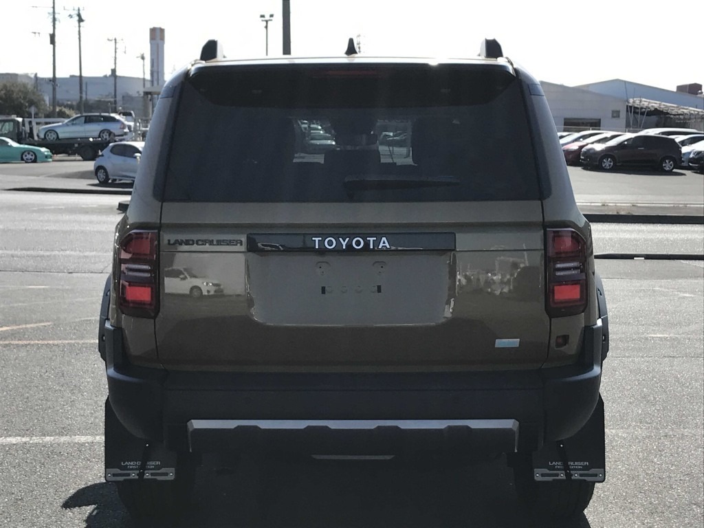 Used Toyota Land Cruiser 2024 for sale - 77453559: Photo 4