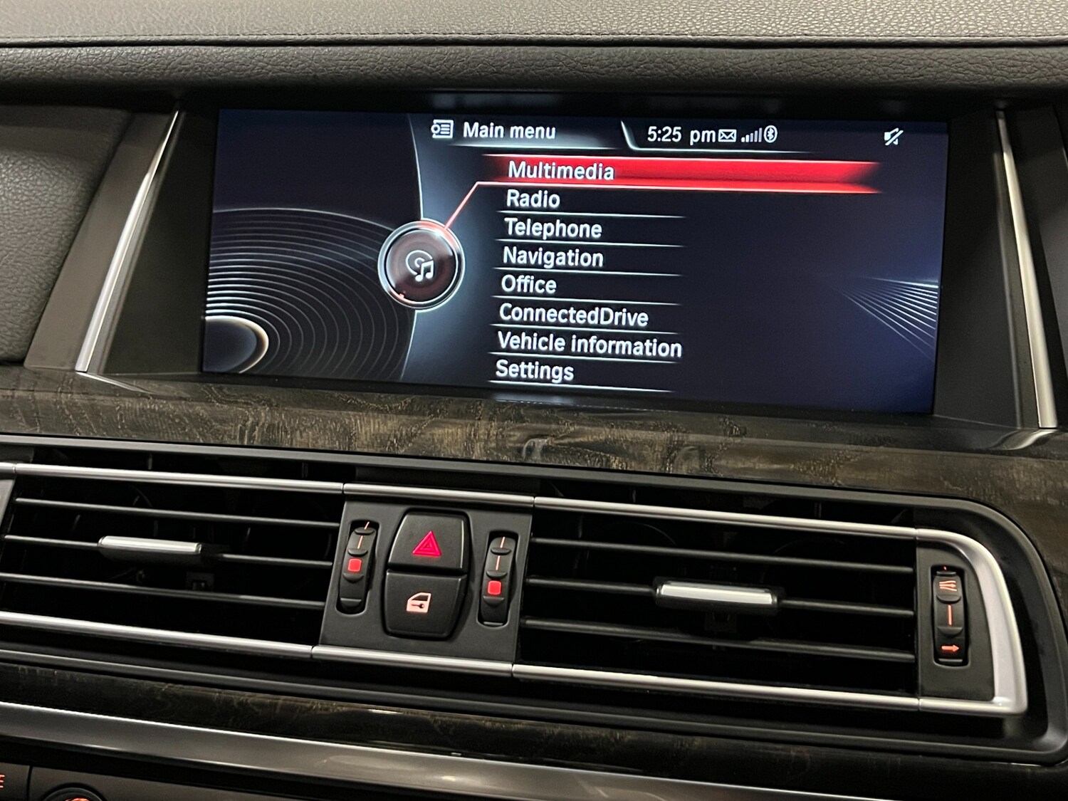 Used BMW 7 Series 2015 for sale - 77721818: Photo 45