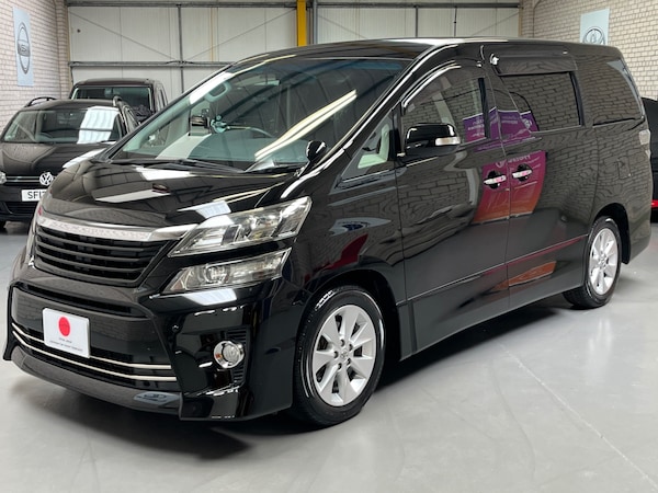 Used Toyota Vellfire 2013 for sale - 74885579: Photo 1