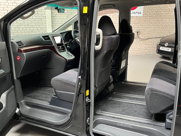 Used Toyota Vellfire 2013 for sale - 74885579: Photo 20