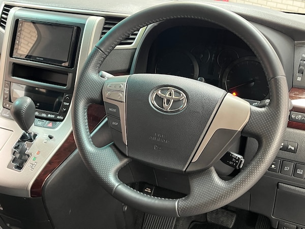 Used Toyota Vellfire 2013 for sale - 74885579: Photo 27
