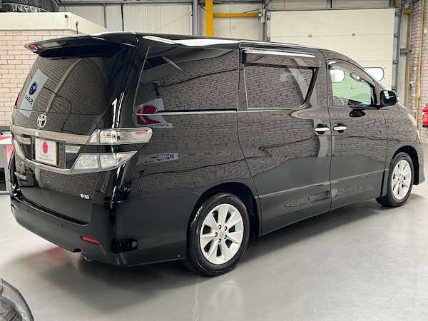 Used Toyota Vellfire 2013 for sale - 74885579: Photo 4