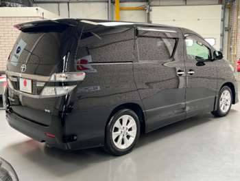 Used Toyota Vellfire 2013 for sale - 74885579: Photo