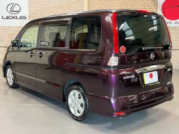 Used Nissan Serena 2010 for sale - 73513631: Photo