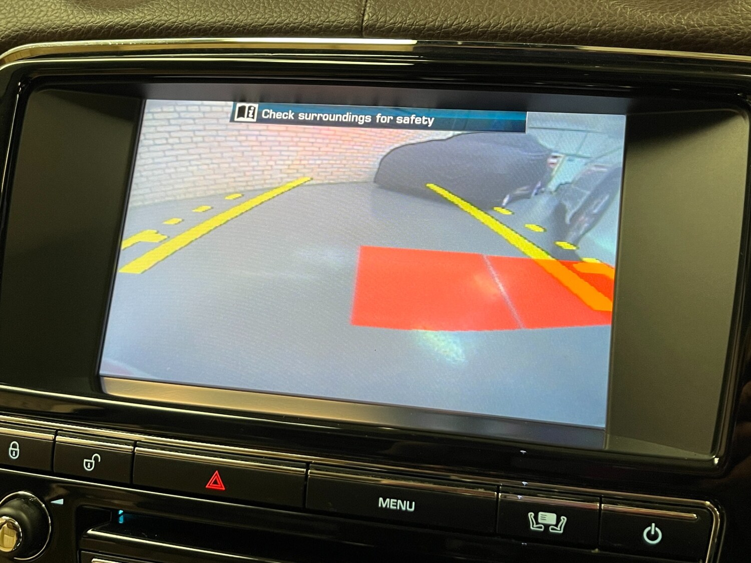 Used Jaguar XJ 2010 for sale - 75457583: Photo 32