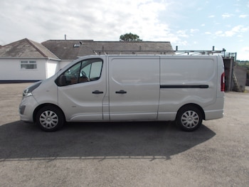 Used Vauxhall Vivaro 2015 for sale - 75412036: Photo