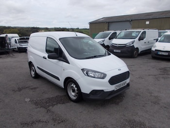 Used Ford Transit Courier 2020 for sale - 76133147: Photo