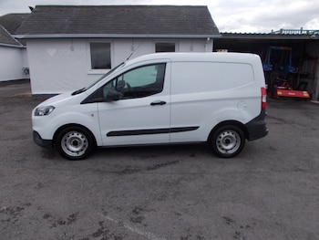Used Ford Transit Courier 2020 for sale - 76133147: Photo