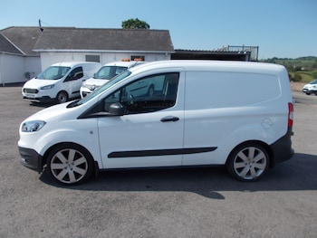 Used Ford Transit Courier undefined for sale - 78722401: Photo