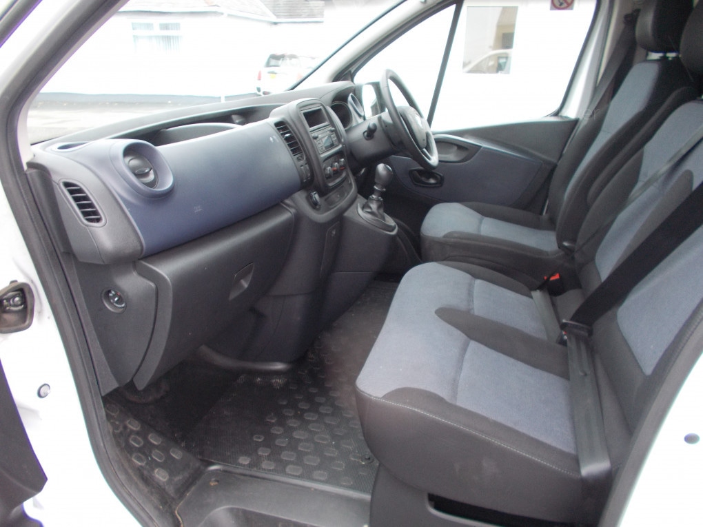 Used Vauxhall Vivaro 2016 for sale - 76482722: Photo 11