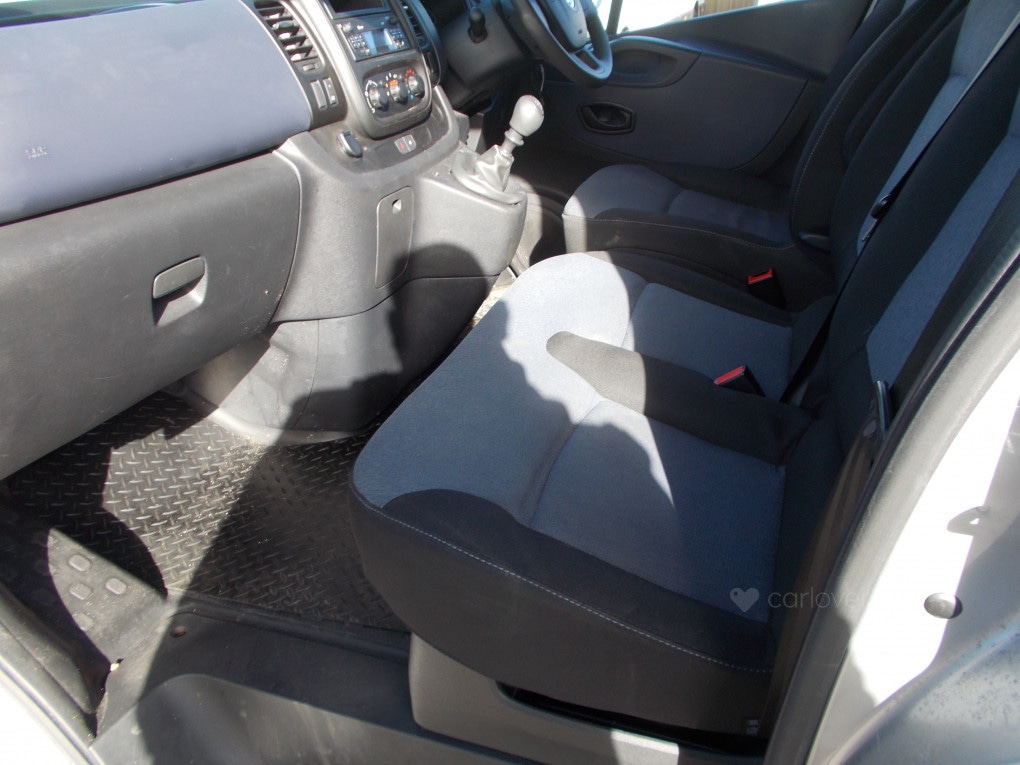 Used Vauxhall Vivaro 2017 for sale - 77605060: Photo 12