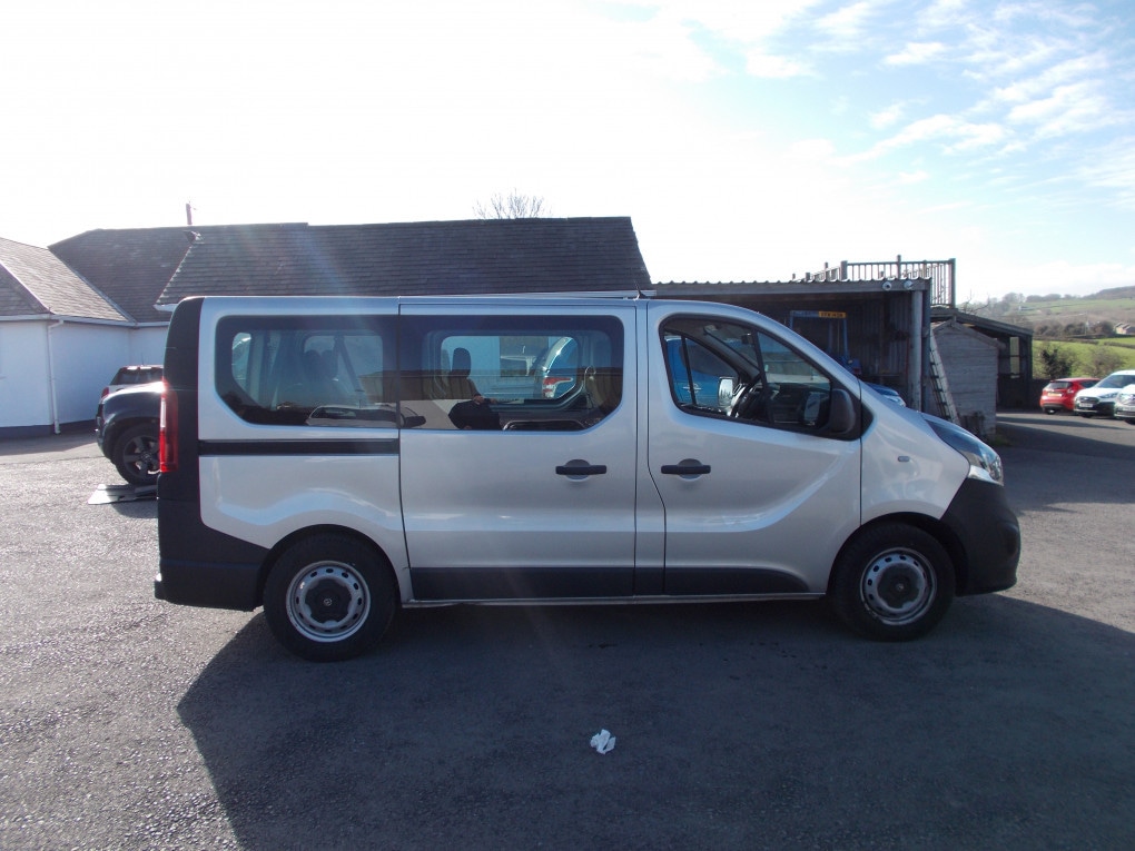Used Vauxhall Vivaro 2017 for sale - 77605060: Photo 8