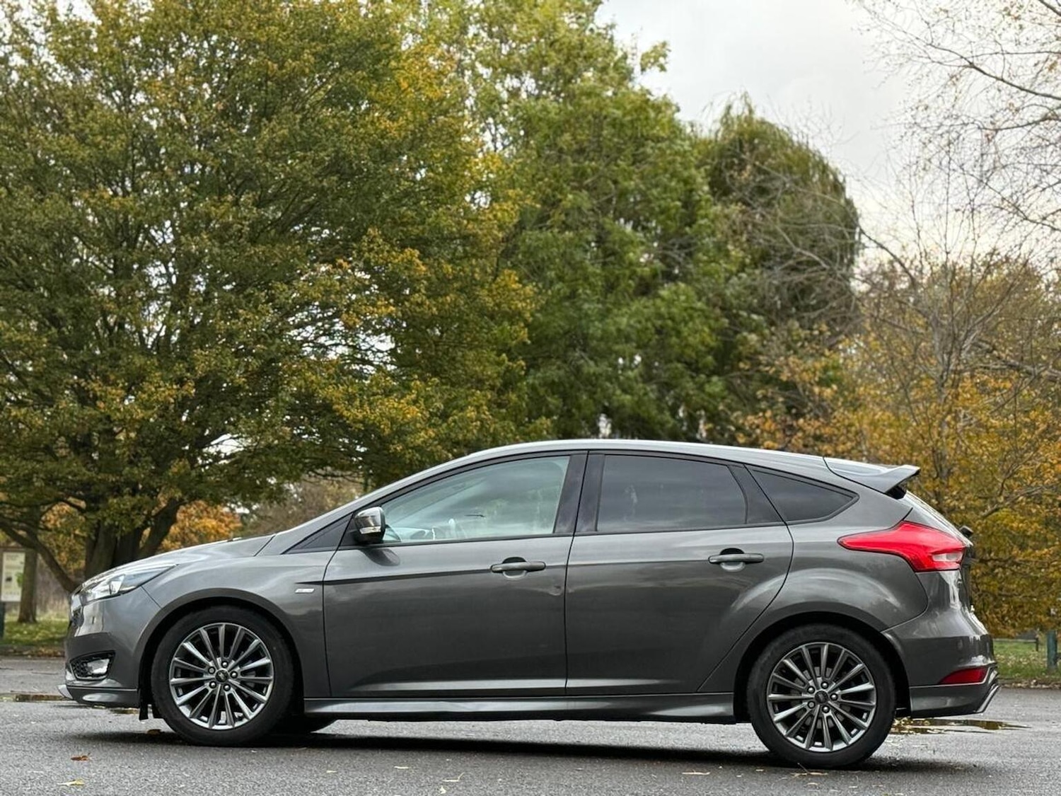 Used Ford Focus 2016 for sale - 76439868: Photo 8