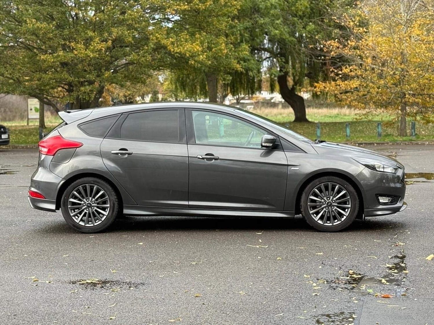 Used Ford Focus 2016 for sale - 76439868: Photo 9