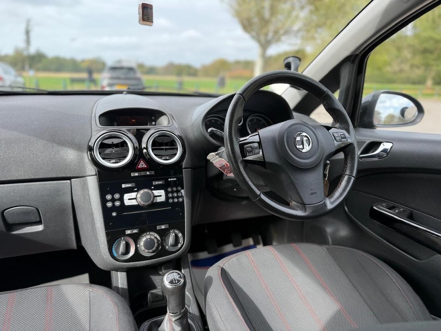 Used Vauxhall Corsa 2013 for sale - 76439944: Photo 25