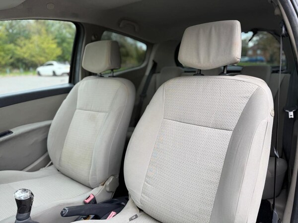 Used Renault Clio 2006 for sale - 76158415: Photo 26