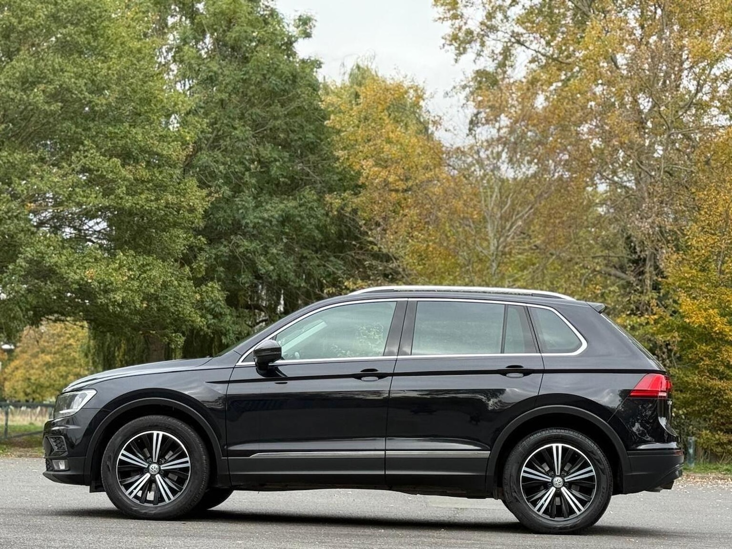 Used Volkswagen Tiguan 2018 for sale - 76317444: Photo 11