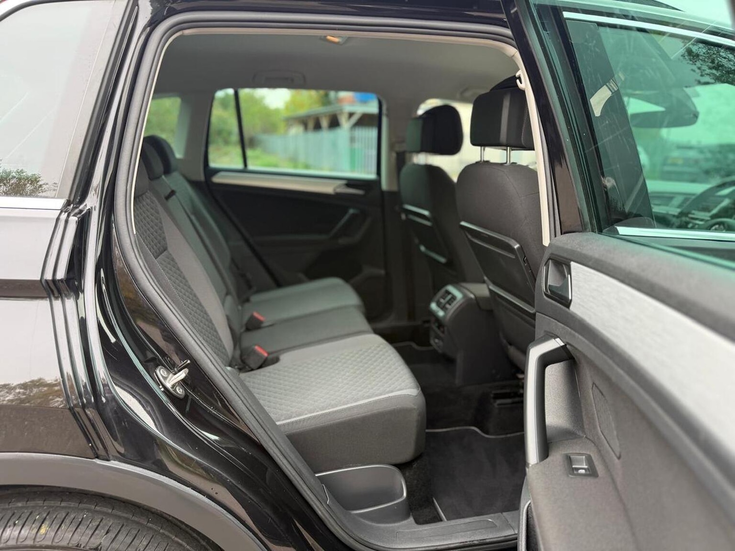 Used Volkswagen Tiguan 2018 for sale - 76317444: Photo 36