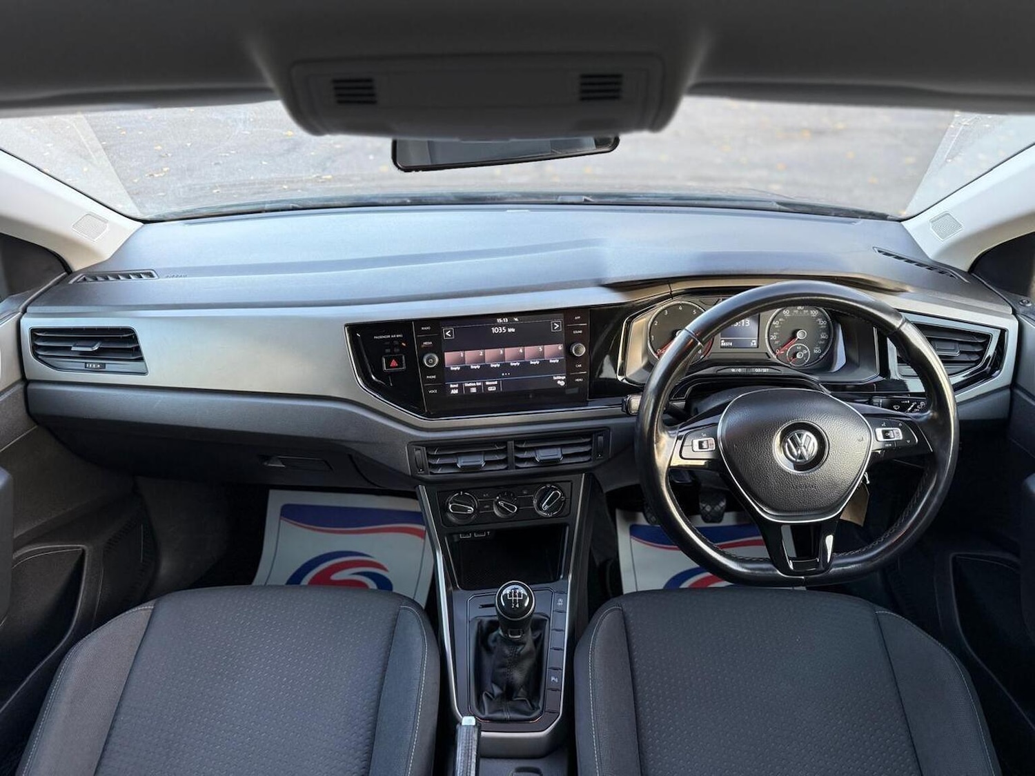 Used Volkswagen Polo 2019 for sale - 76605896: Photo 2