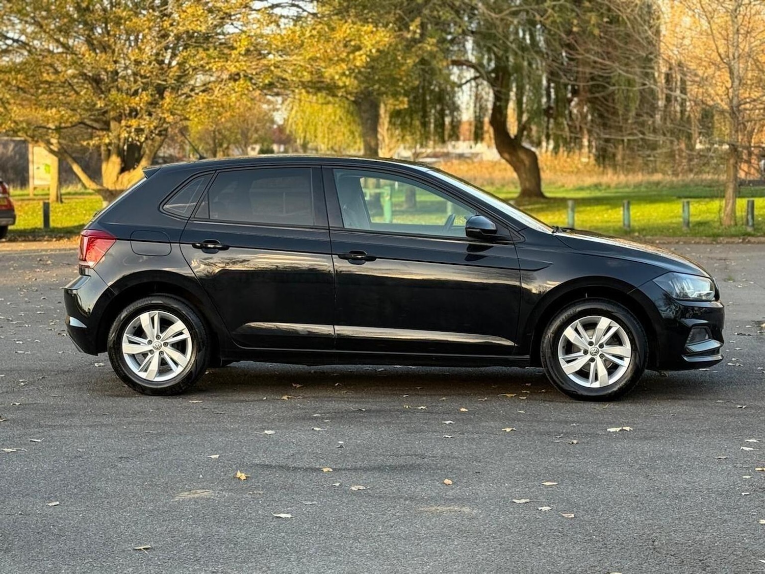 Used Volkswagen Polo 2019 for sale - 76605896: Photo 8