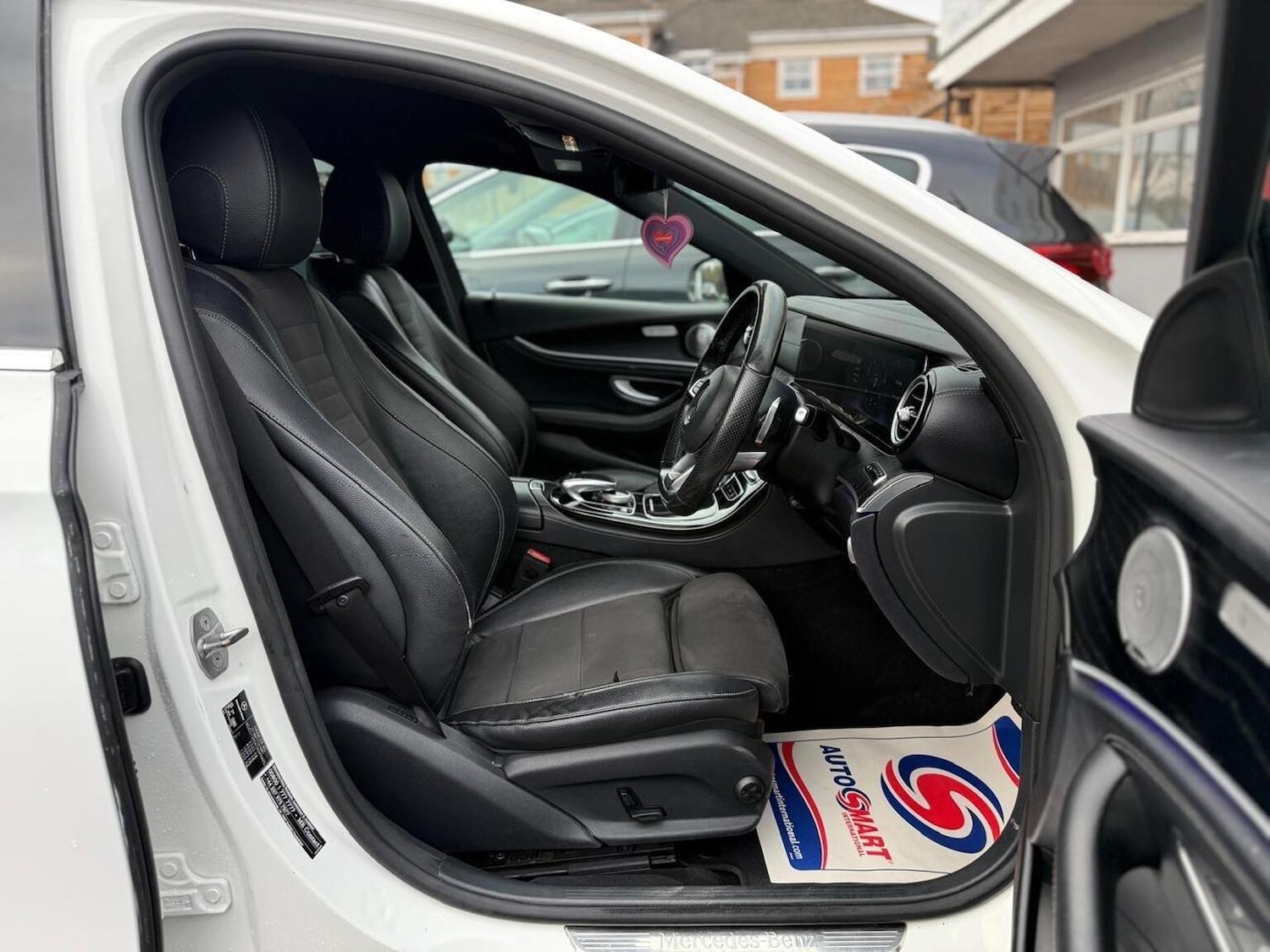 Used Mercedes-Benz E Class 2016 for sale - 76596585: Photo 28