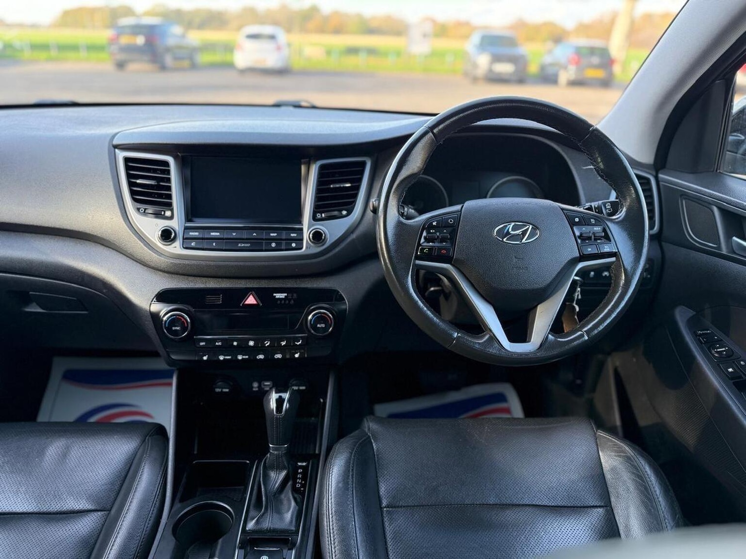 Used Hyundai TUCSON 2017 for sale - 76935320: Photo 2