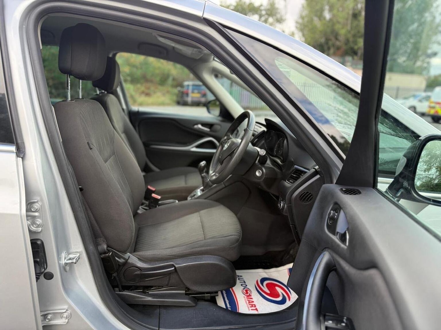 Used Vauxhall Zafira Tourer 2016 for sale - 76158427: Photo 23