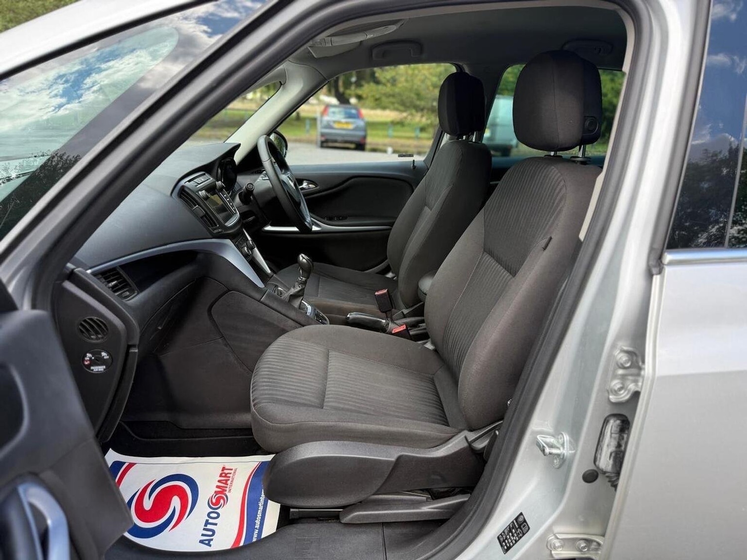 Used Vauxhall Zafira Tourer 2016 for sale - 76158427: Photo 24