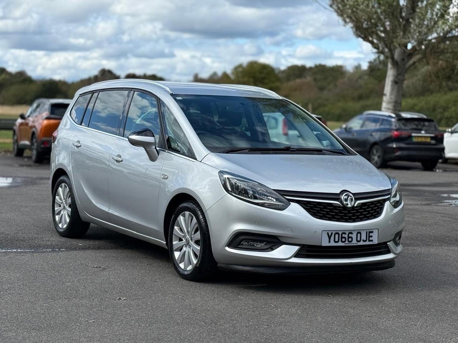 Used Vauxhall Zafira Tourer 2016 for sale - 76158427: Photo 5